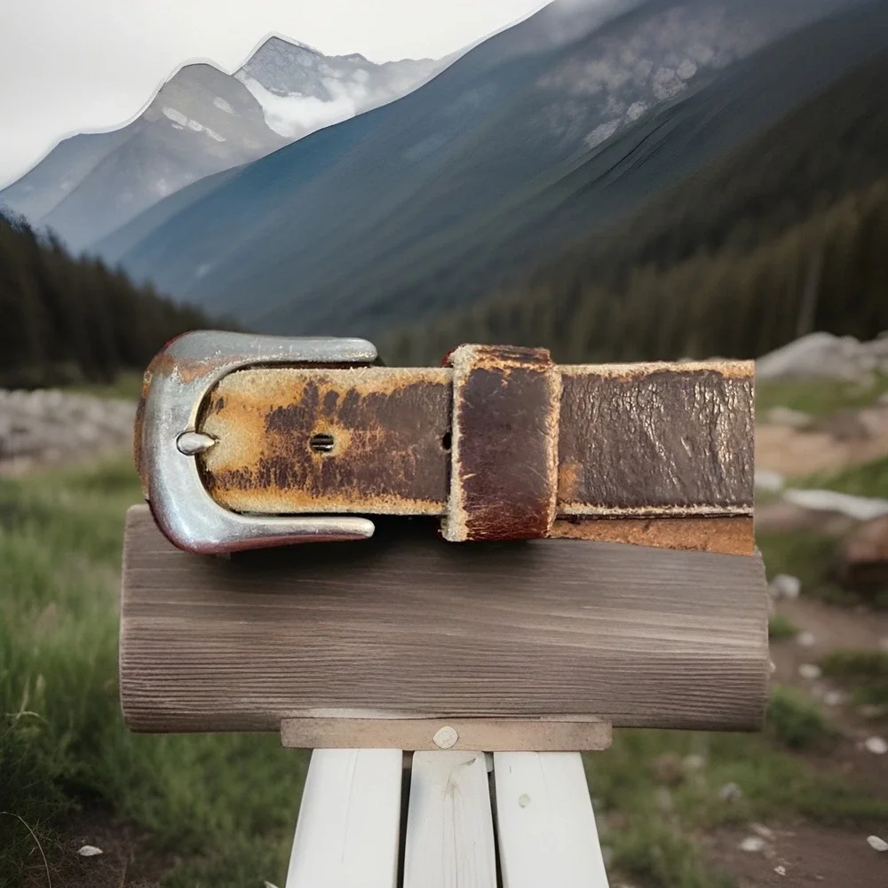 Thrashed ! VTG Ole Miss Genuine Brown Leather Belt Size 40 ‎ Loved & Worn! READ